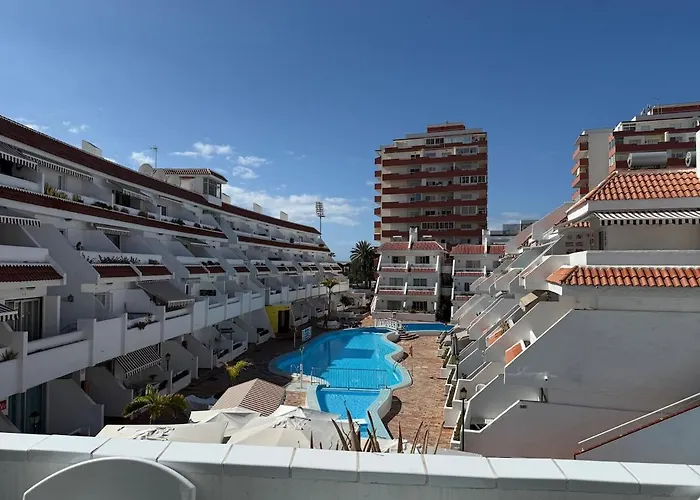Centrally Located M, Bright And Sunny With Terrace And Pool Views Playa de las Americas (Tenerife)