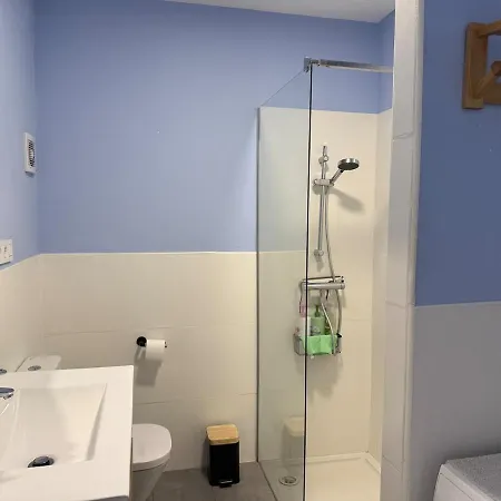 Centrally Located M, Bright And Sunny With Terrace And Pool Views Apartament