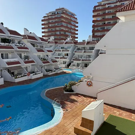 Centrally Located Bright And Sunny With Terrace And Pool Views M * Playa de las Americas (Tenerife)